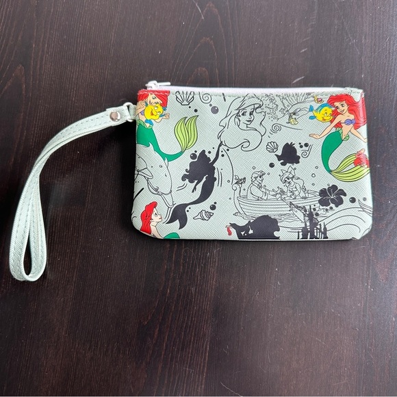 Disney The Little Mermaid wallet/wristlet/pouch, great pattern placement - Picture 1 of 8